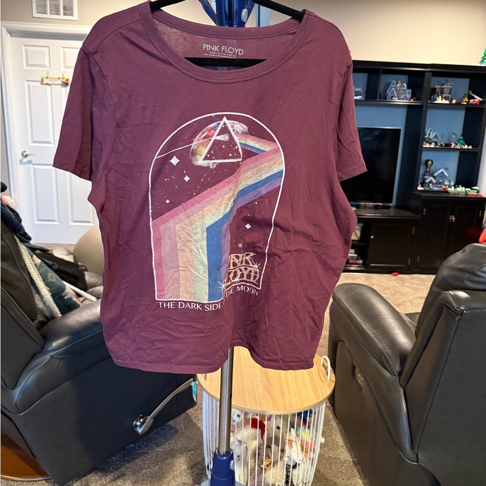 Pink Floyd Dark Side of the Moon Graphic Tee. Size XXL